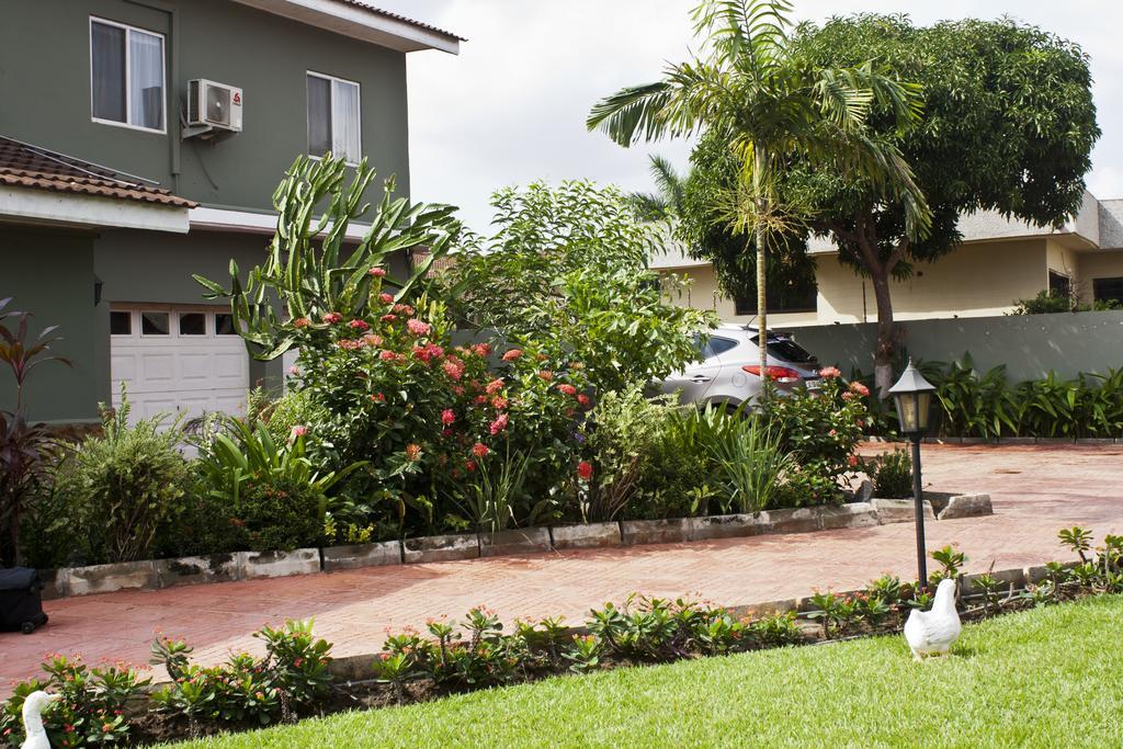 Quest Lodge Spintex ภายนอก รูปภาพ