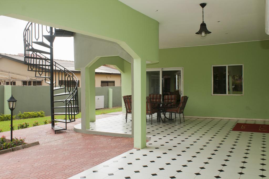 Quest Lodge Spintex ภายนอก รูปภาพ