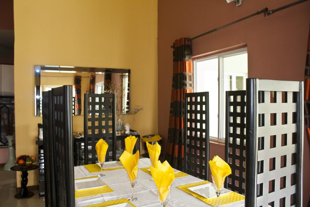 Quest Lodge Spintex ภายนอก รูปภาพ