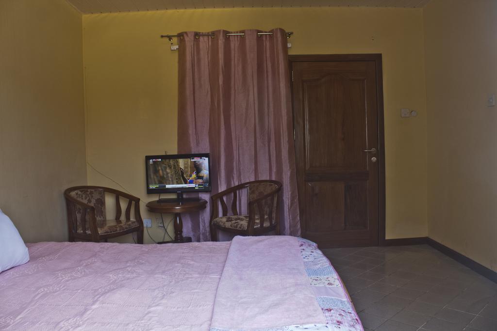 Quest Lodge Spintex ภายนอก รูปภาพ