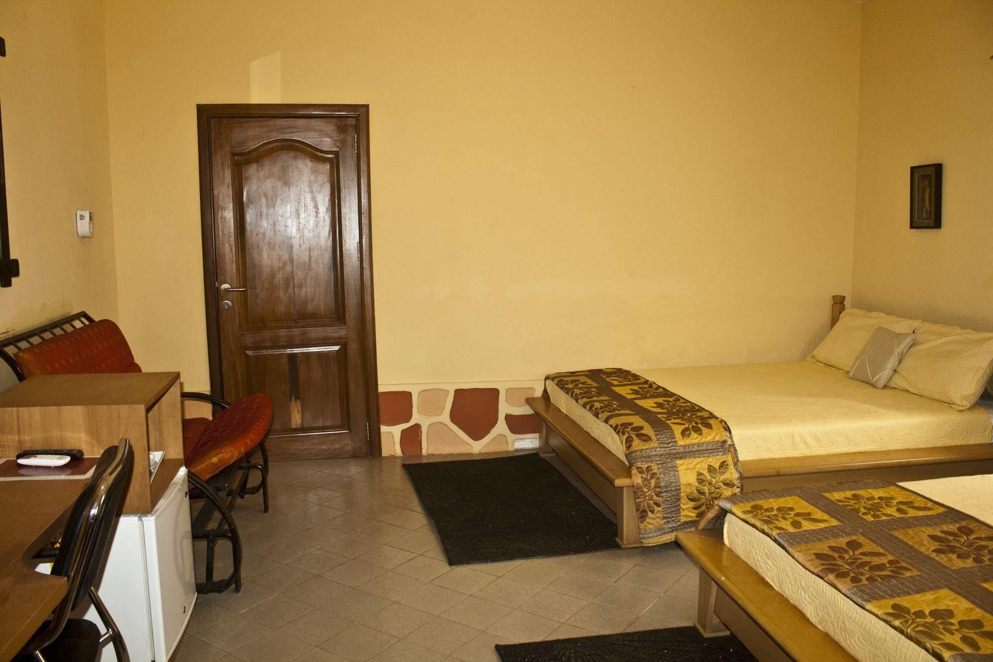 Quest Lodge Spintex ภายนอก รูปภาพ