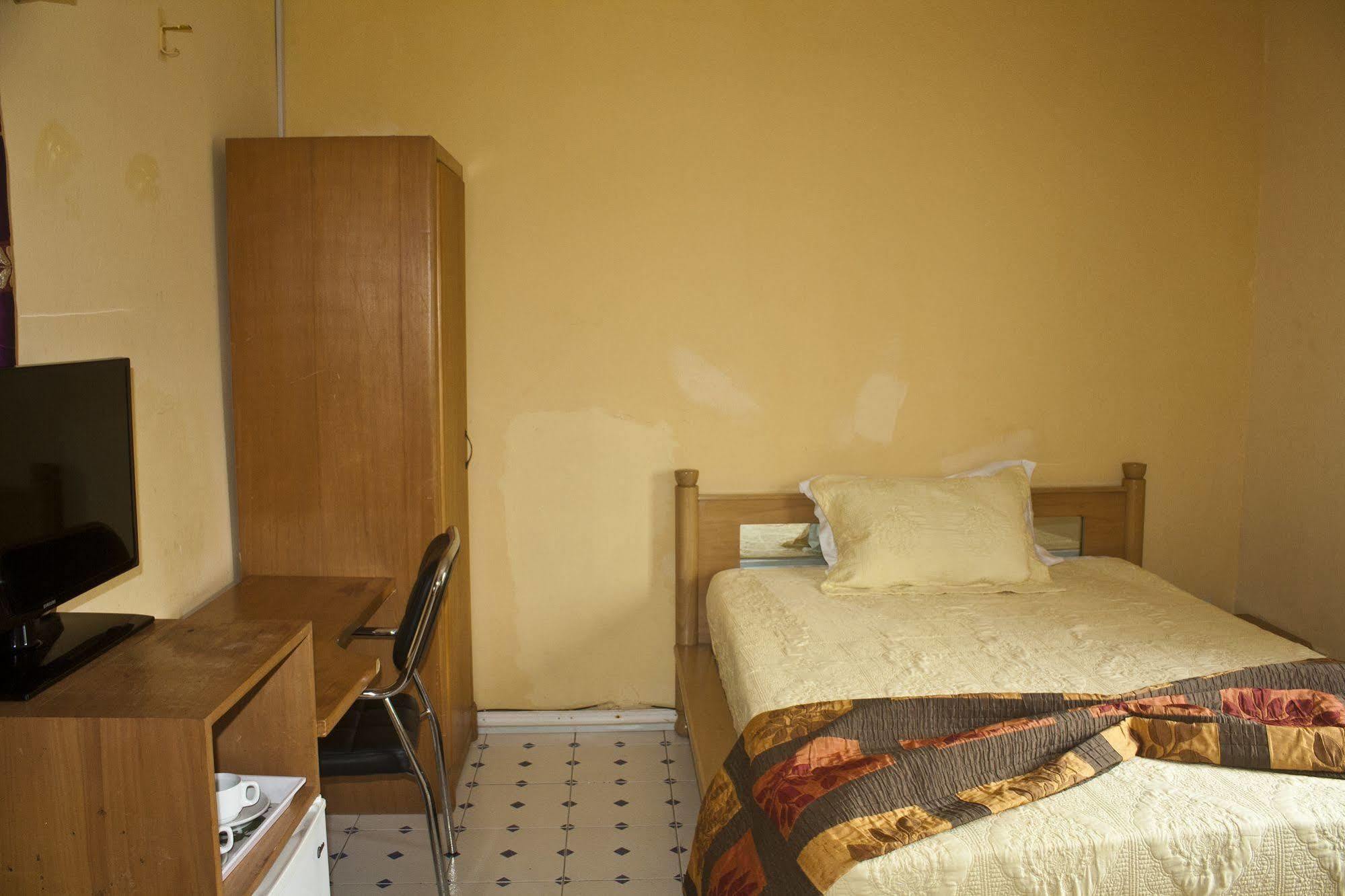 Quest Lodge Spintex ภายนอก รูปภาพ