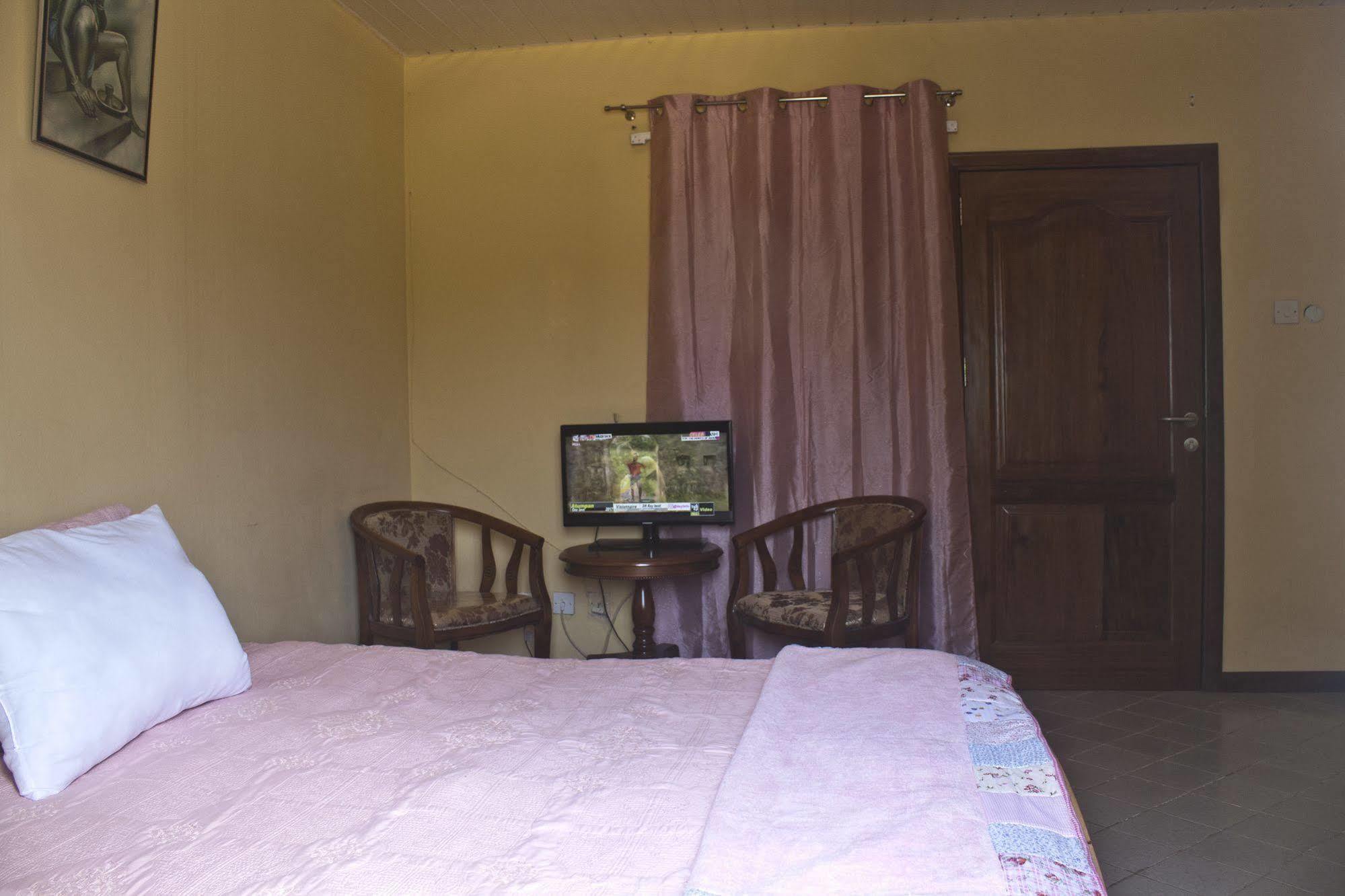 Quest Lodge Spintex ภายนอก รูปภาพ